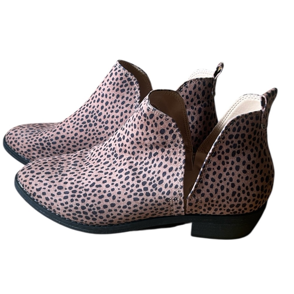 Universal Thread Booties Casual Slip On Animal Print Cheetah Women’s Size 7.5